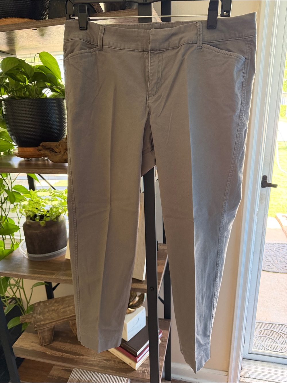 Old Navy Women's Taupe Straight-Leg Stretch Trousers